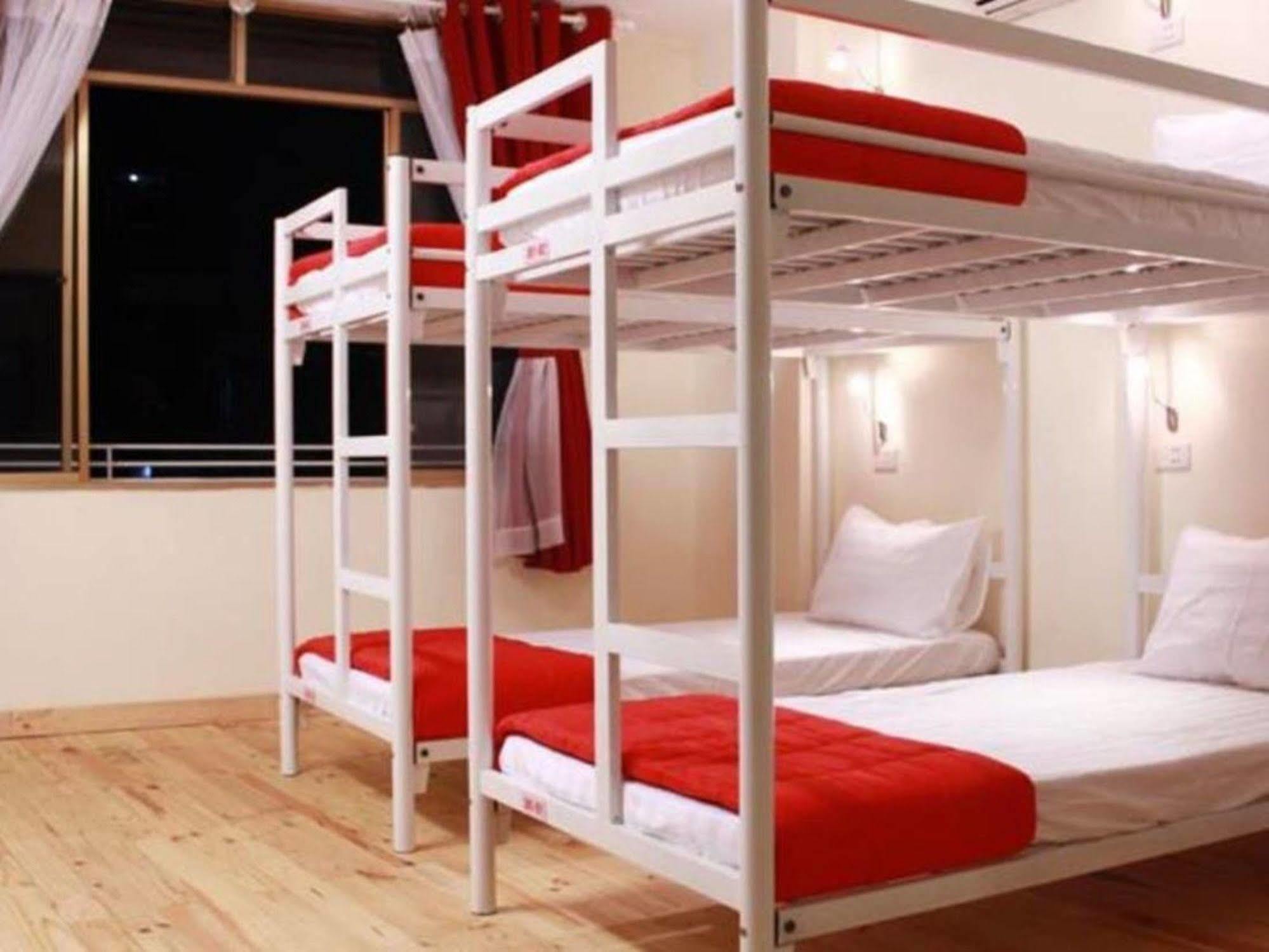 Koniko Backpackers Hostel Хошимін Екстер'єр фото